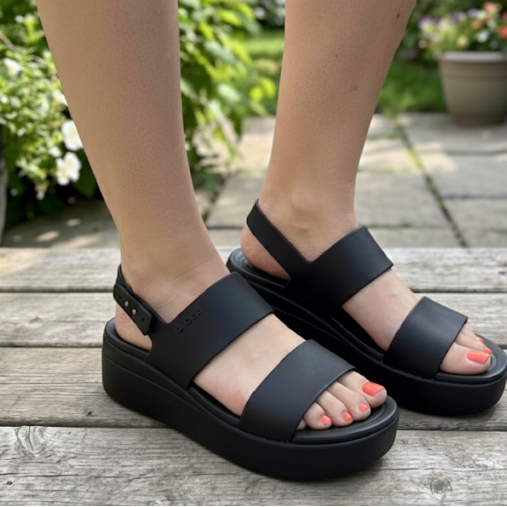 CROCS Black Platform Sandals